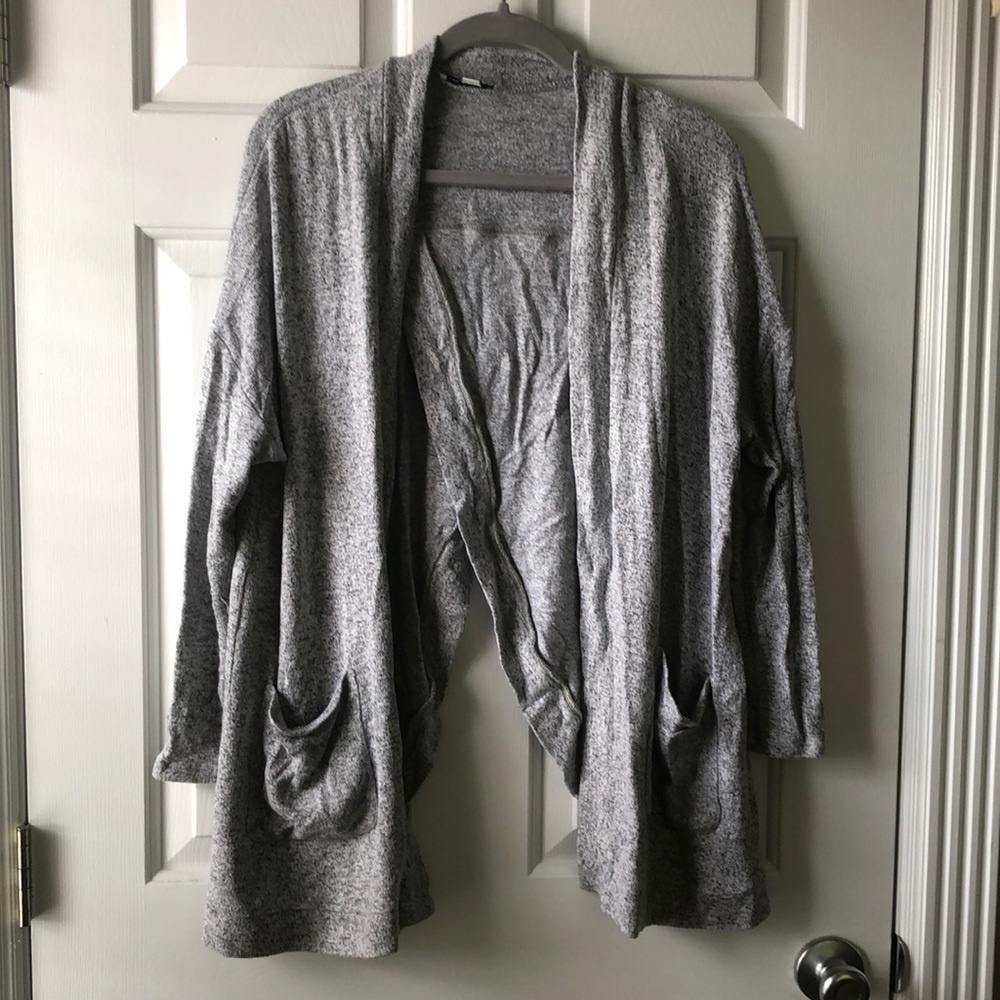 AE Flowy Back Cardigan